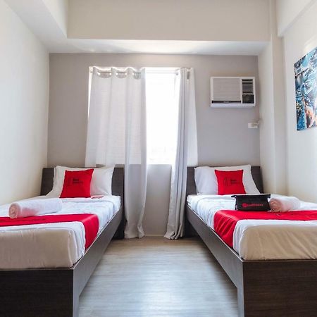 Reddoorz Premium @ Vista Heights Legarda Manila Exterior foto
