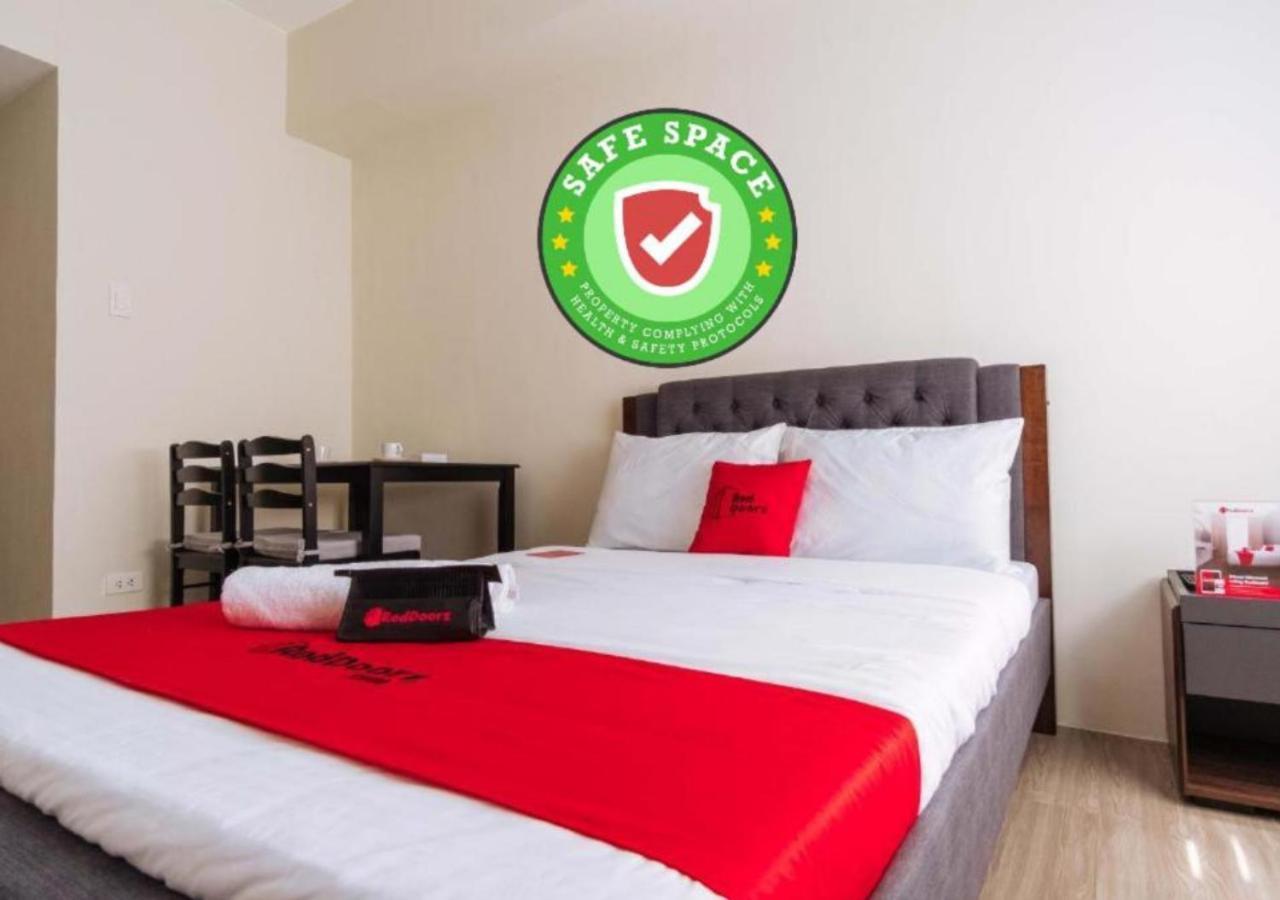 Reddoorz Premium @ Vista Heights Legarda Manila Exterior foto