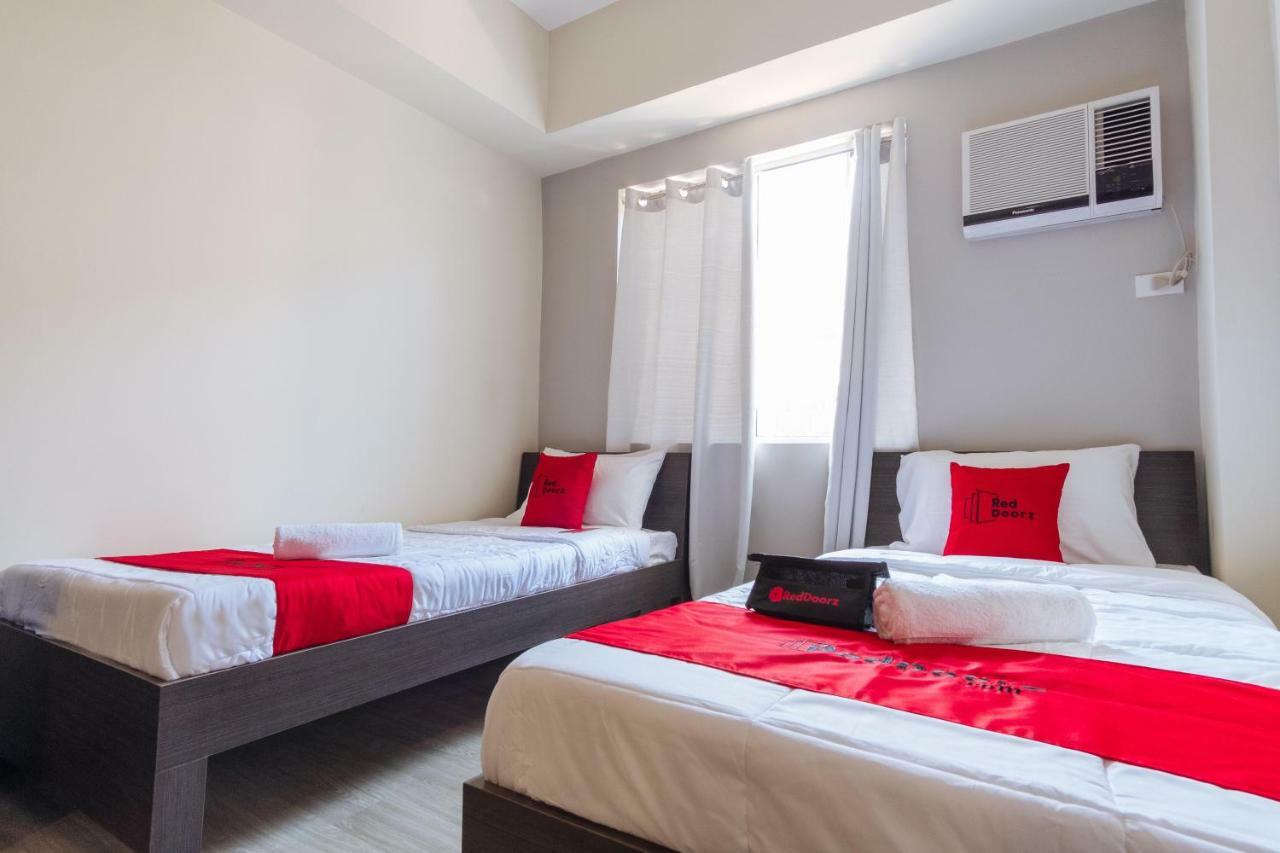Reddoorz Premium @ Vista Heights Legarda Manila Exterior foto