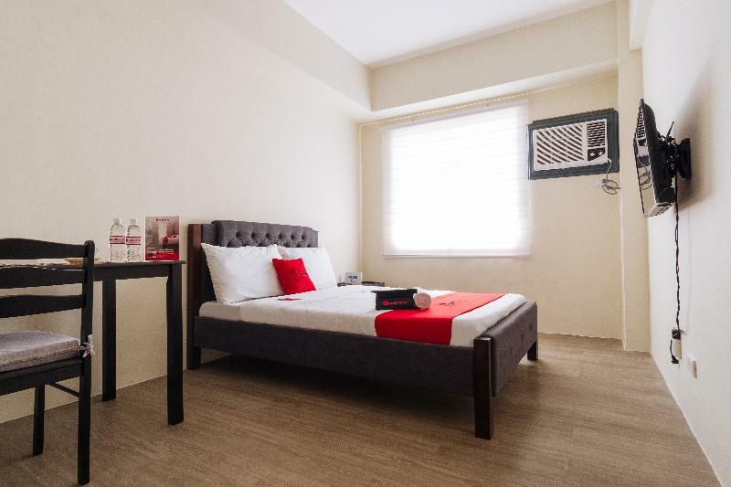 Reddoorz Premium @ Vista Heights Legarda Manila Exterior foto